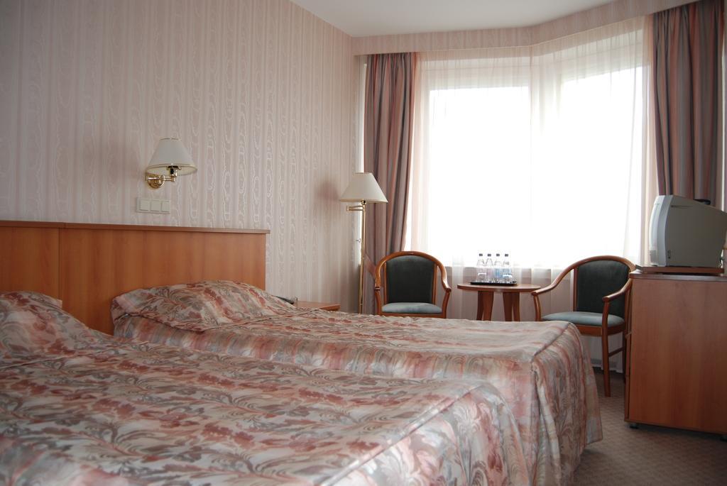 Azimut Hotel Smolenskaya Moszkva Szoba fotó
